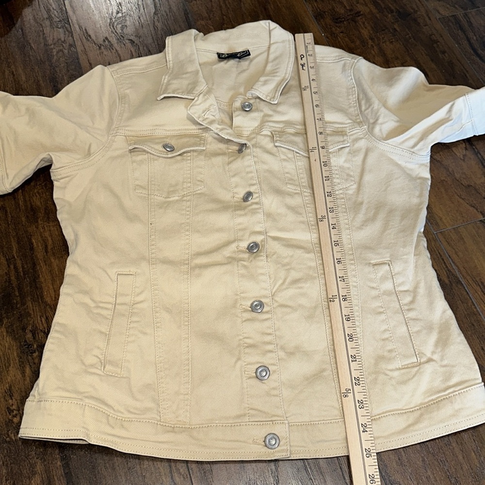 Denim Khaki Women’s Stretchy Short Sleeve Button Up Jacket Size Medium - Picture 9 of 9